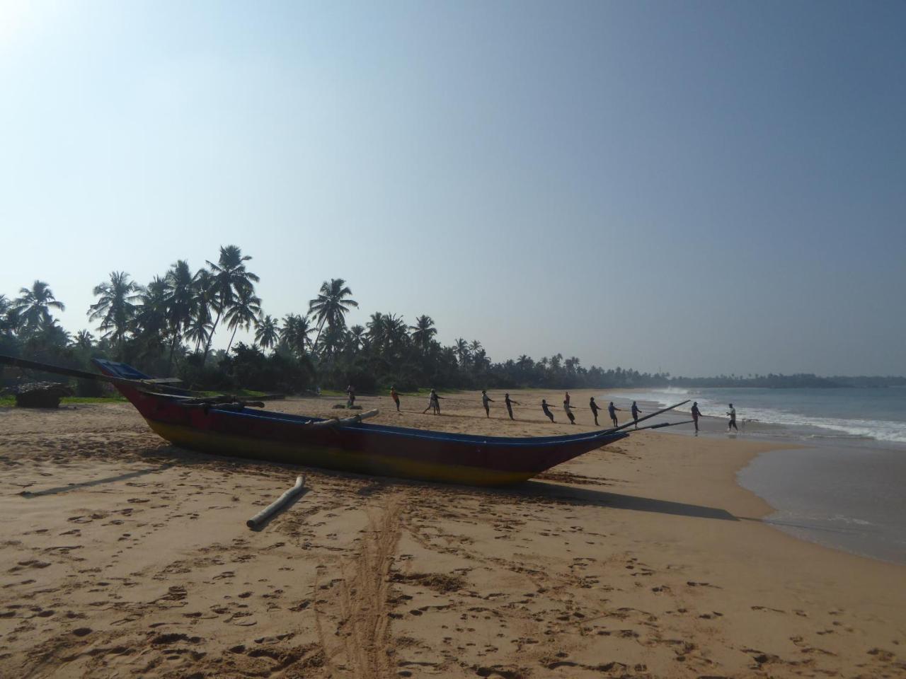 Raja Beach Hotel Balapitiya Exterior foto