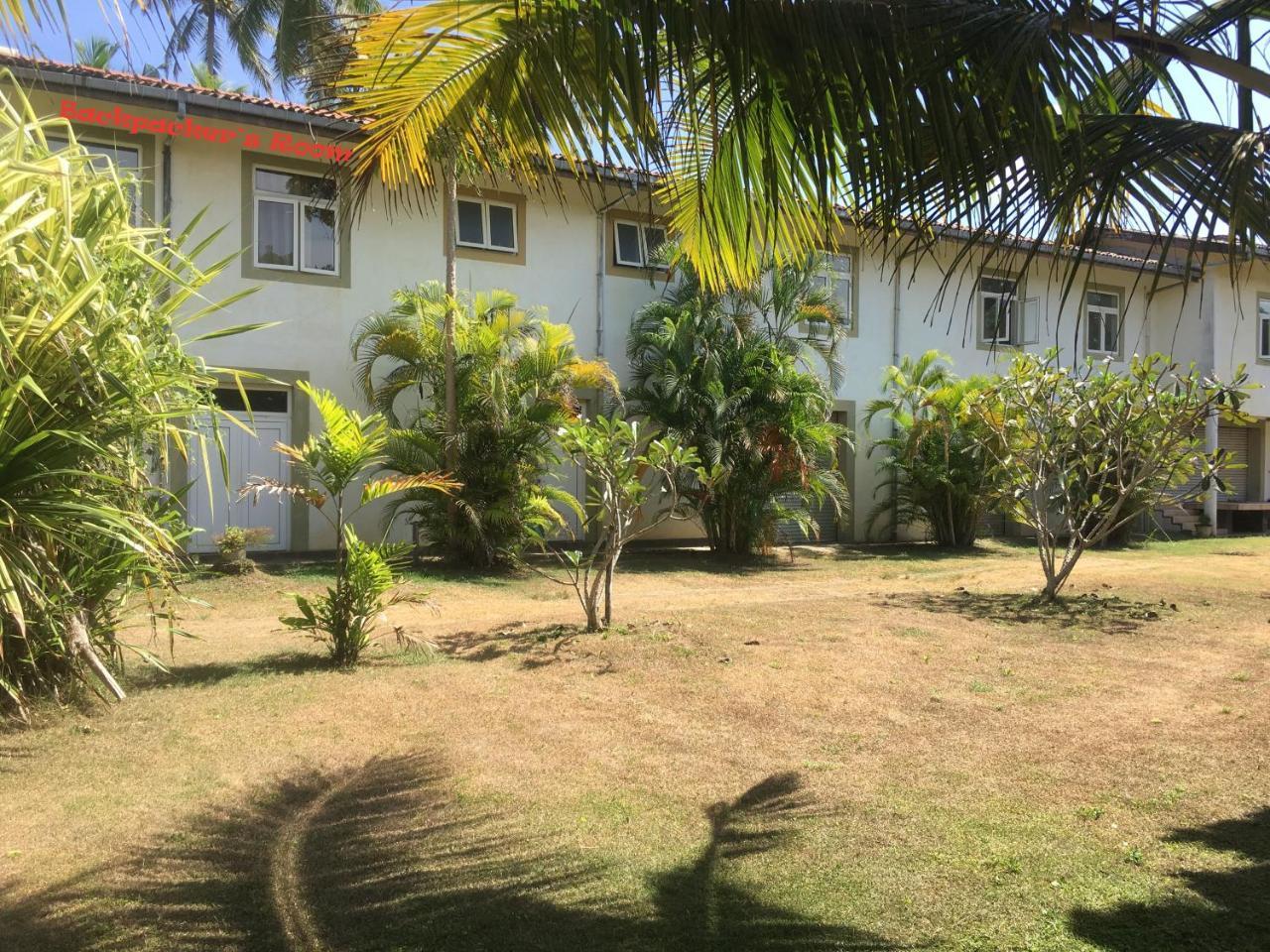 Raja Beach Hotel Balapitiya Exterior foto